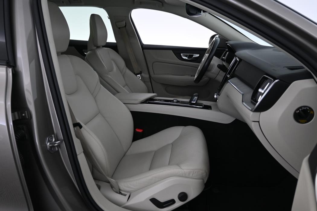 VOLVO V60 Cross Country 2021