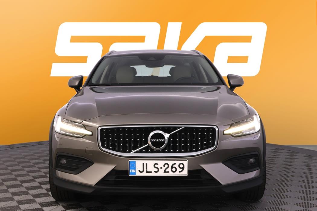 VOLVO V60 Cross Country 2021