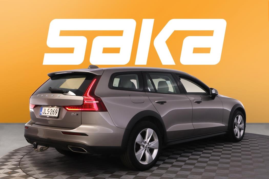 VOLVO V60 Cross Country 2021