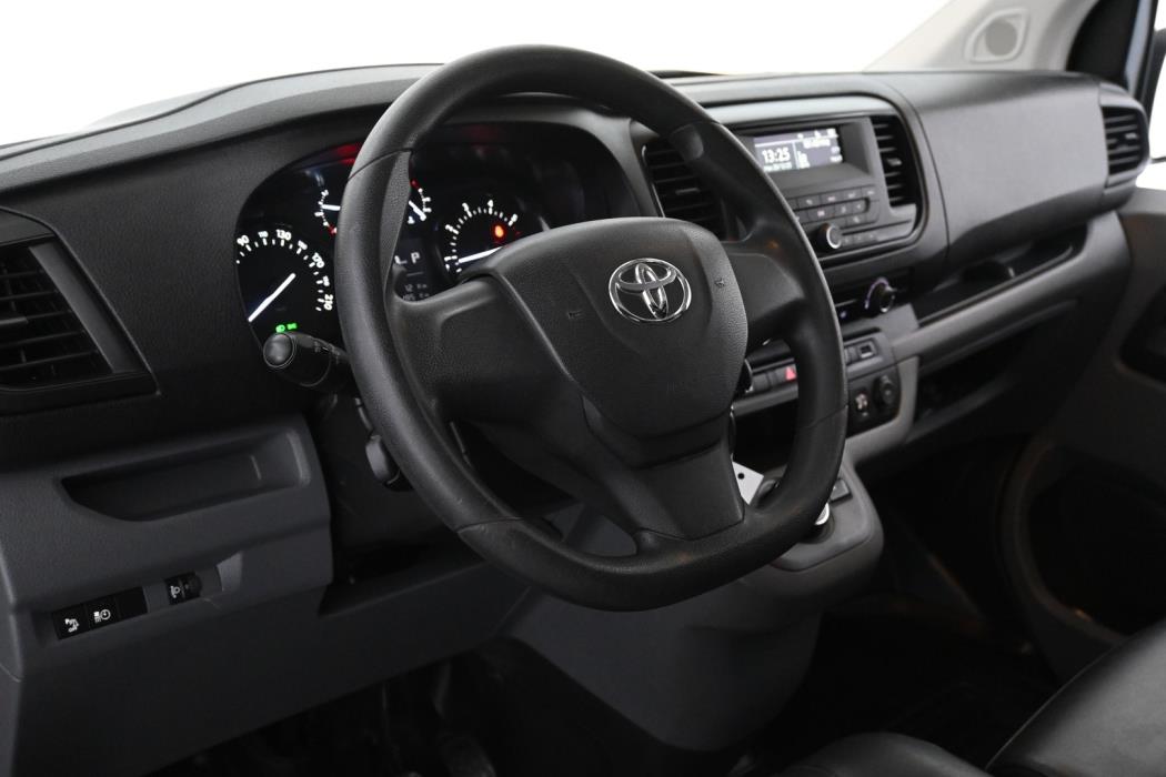 TOYOTA Proace 2020