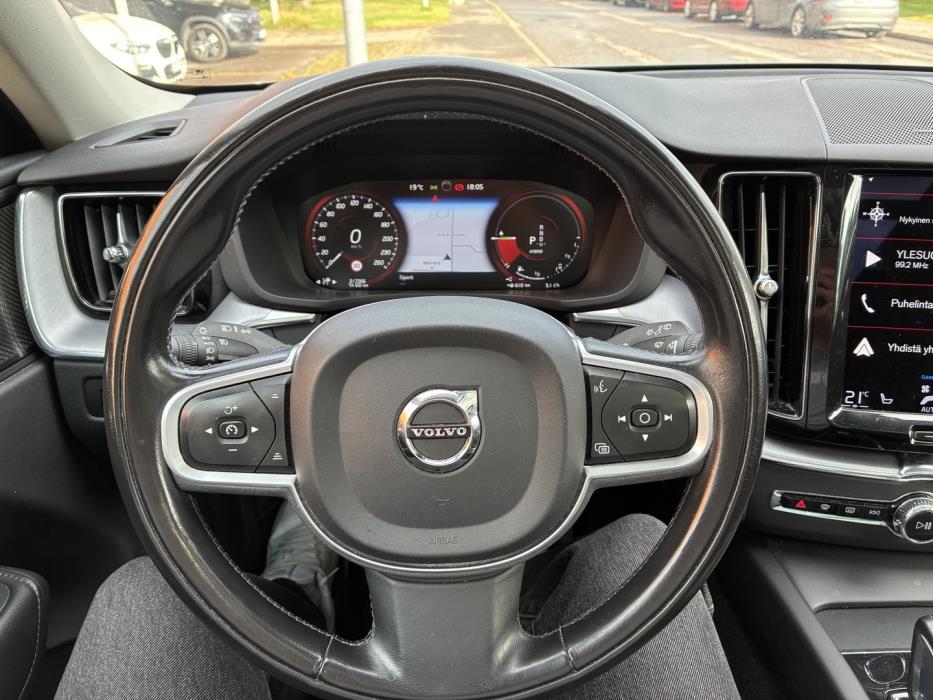 VOLVO XC60 2020