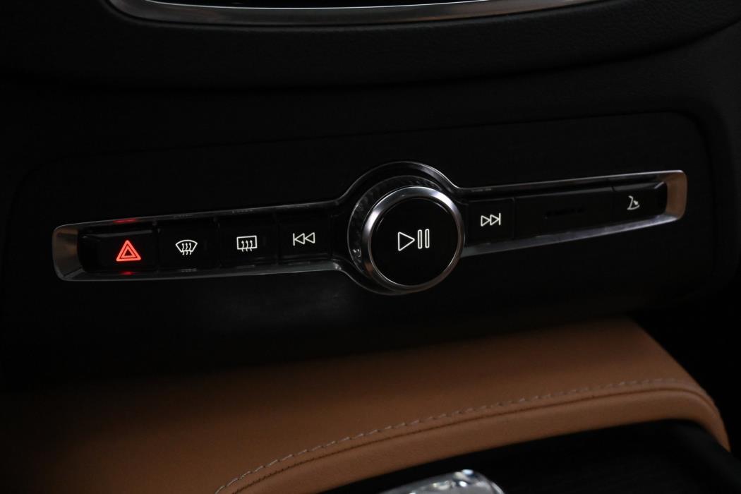 VOLVO XC90 2022