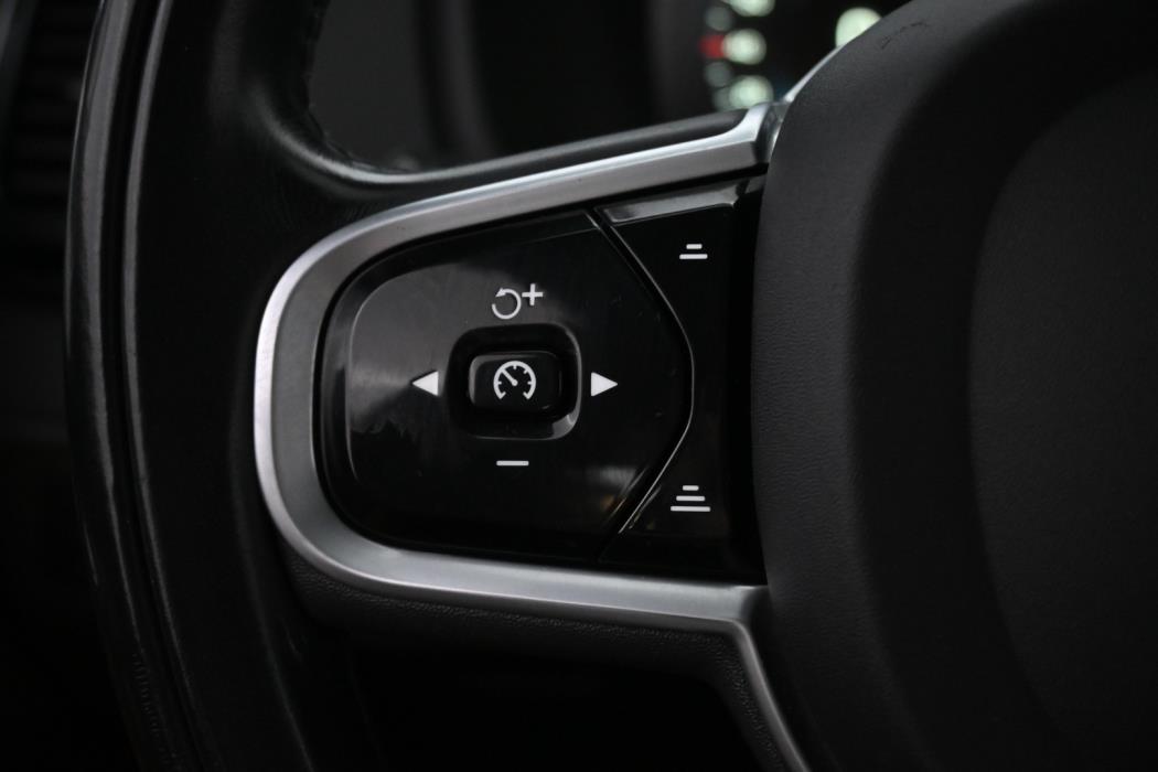 VOLVO XC90 2022