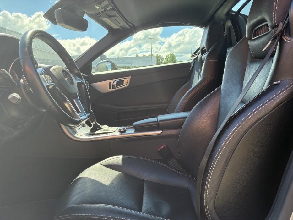 MERCEDES-BENZ SLK 2012