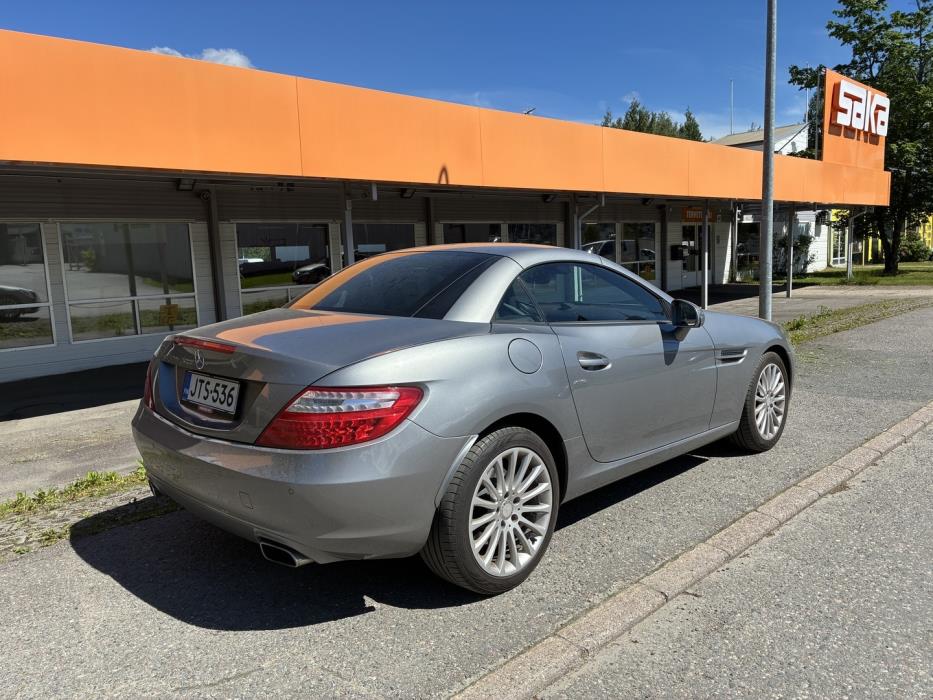 MERCEDES-BENZ SLK 2012