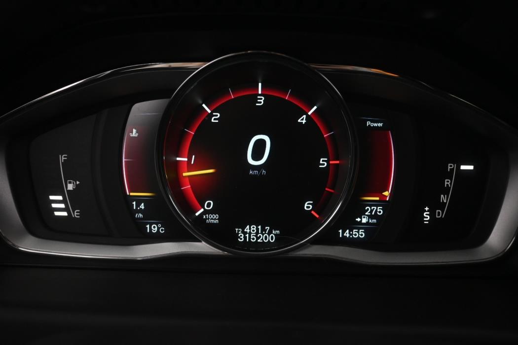 VOLVO XC70 2016