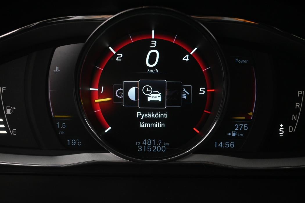 VOLVO XC70 2016