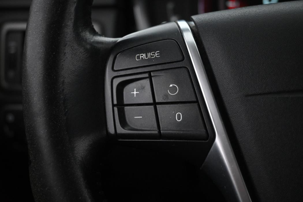 VOLVO XC70 2016