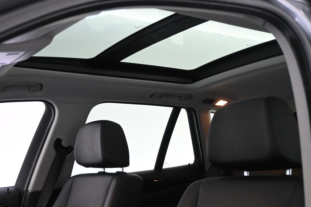 BMW X1 2011