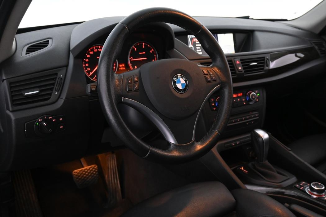 BMW X1 2011