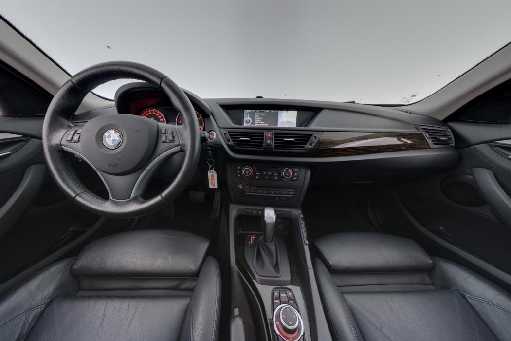 BMW X1 2011