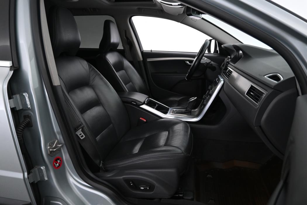 VOLVO XC70 2014