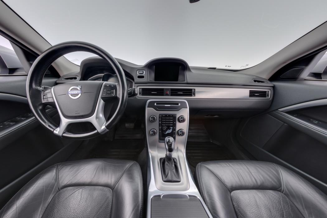 VOLVO XC70 2014