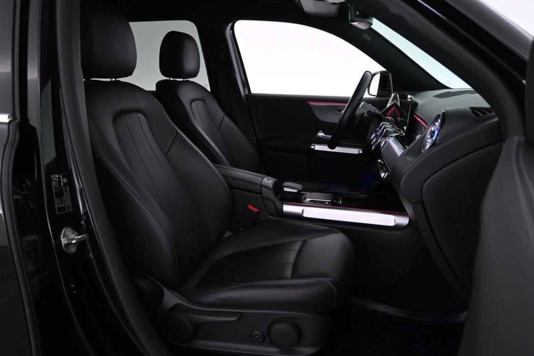 MERCEDES-BENZ EQB 2022