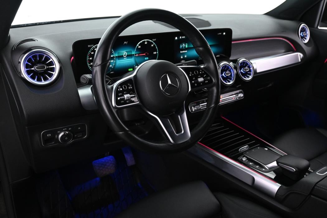 MERCEDES-BENZ EQB 2022