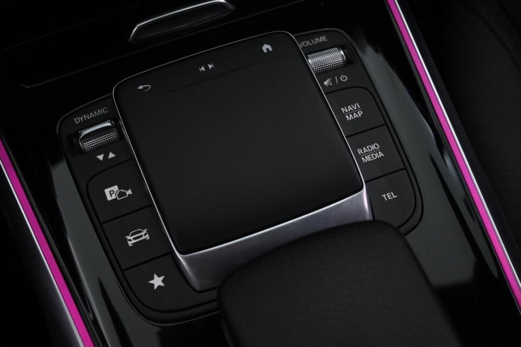 MERCEDES-BENZ EQB 2022