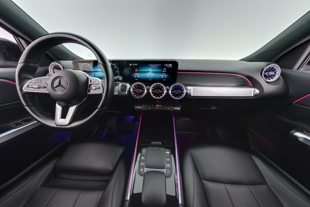 MERCEDES-BENZ EQB 2022