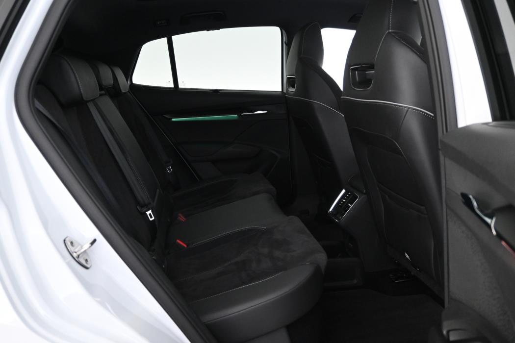 SKODA Enyaq 2023