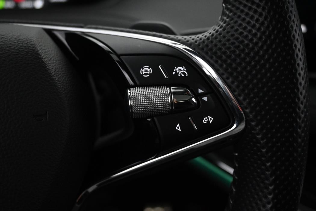 SKODA Enyaq 2023