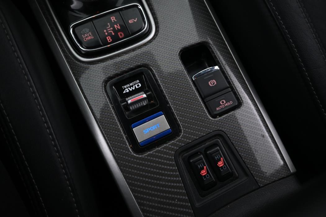 MITSUBISHI OUTLANDER PHEV 2020