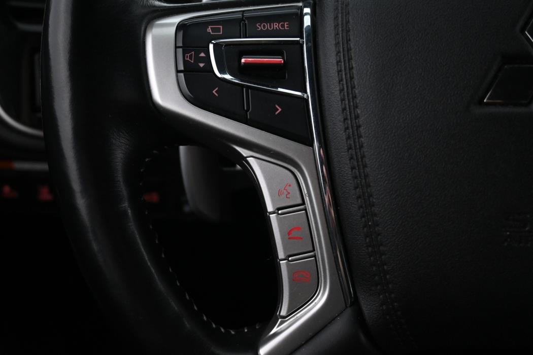 MITSUBISHI OUTLANDER PHEV 2020