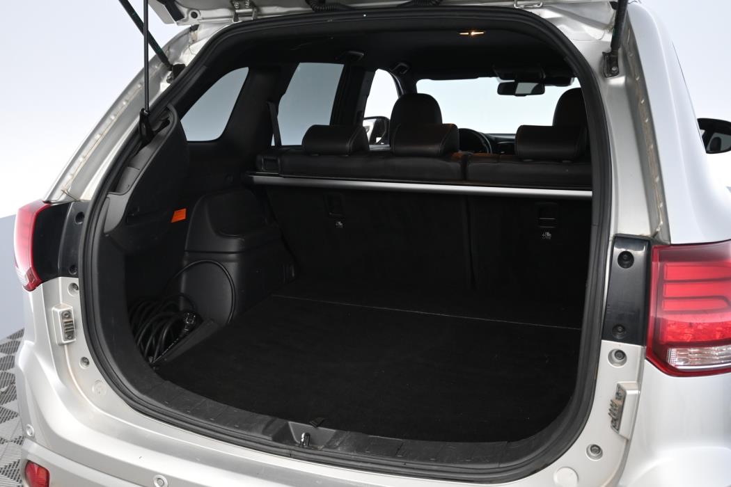 MITSUBISHI OUTLANDER PHEV 2020