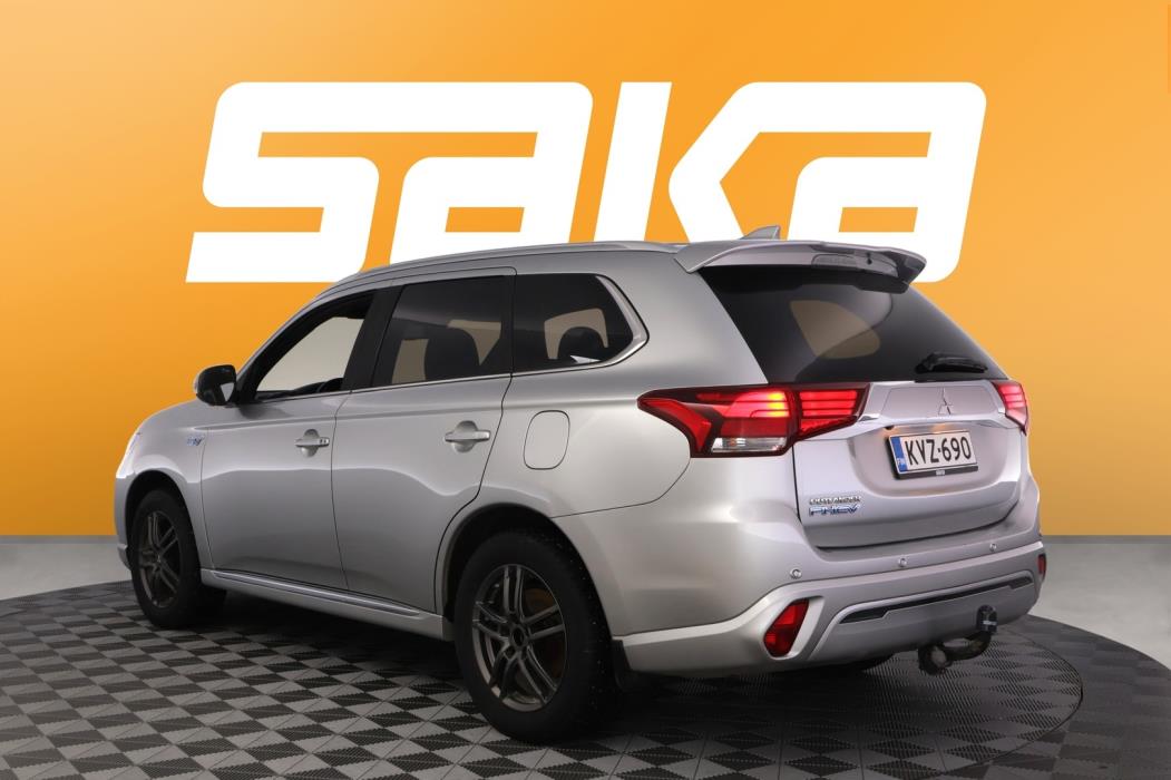 MITSUBISHI OUTLANDER PHEV 2020