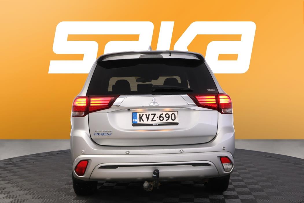 MITSUBISHI OUTLANDER PHEV 2020