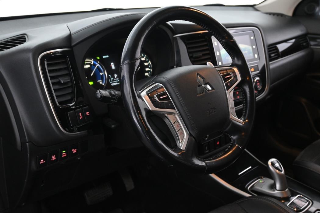 MITSUBISHI Outlander PHEV 2019