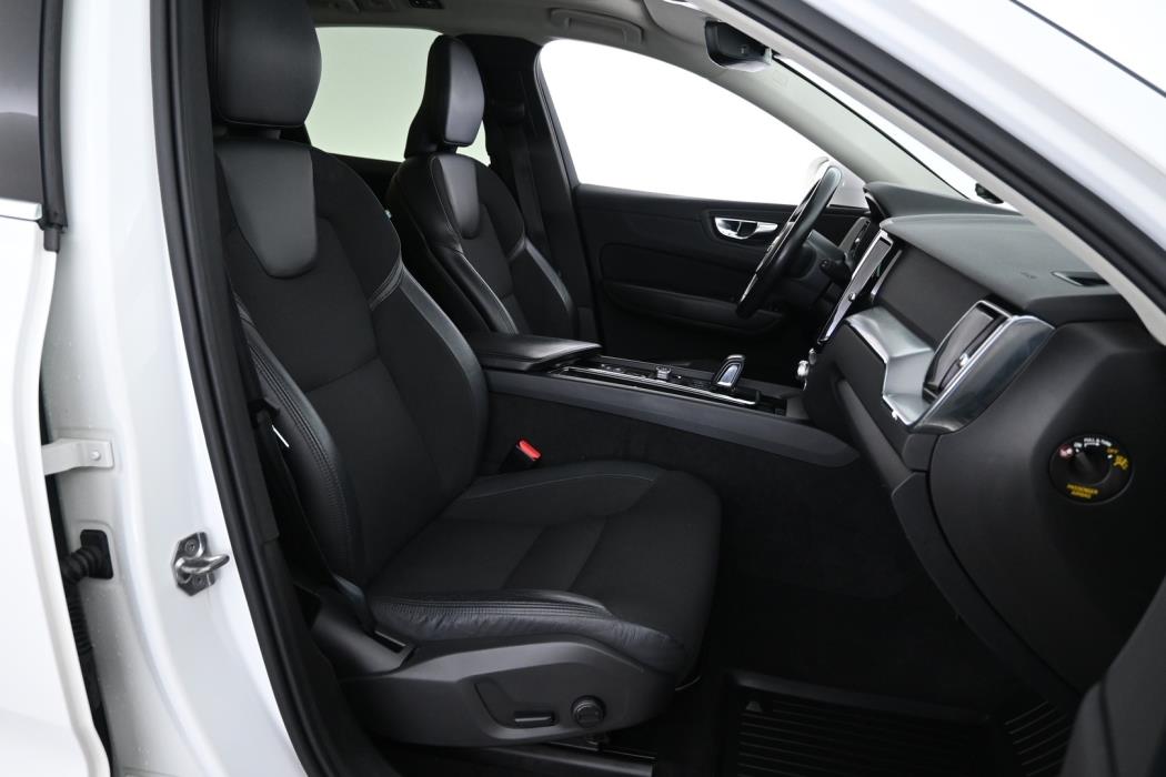 VOLVO XC60 2020