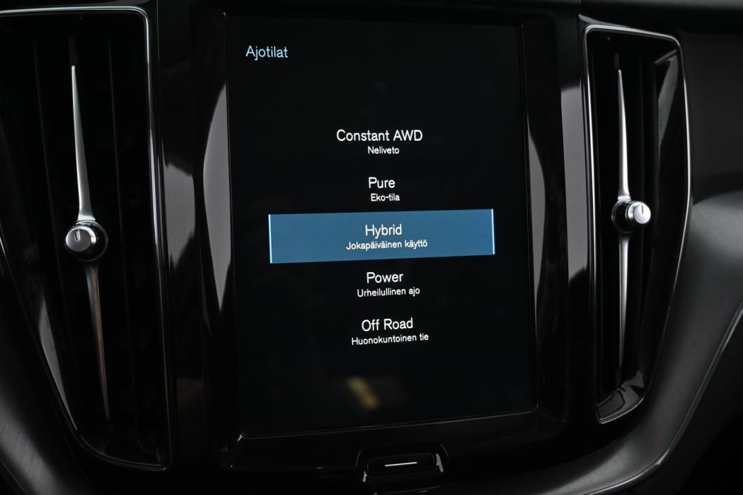 VOLVO XC60 2020