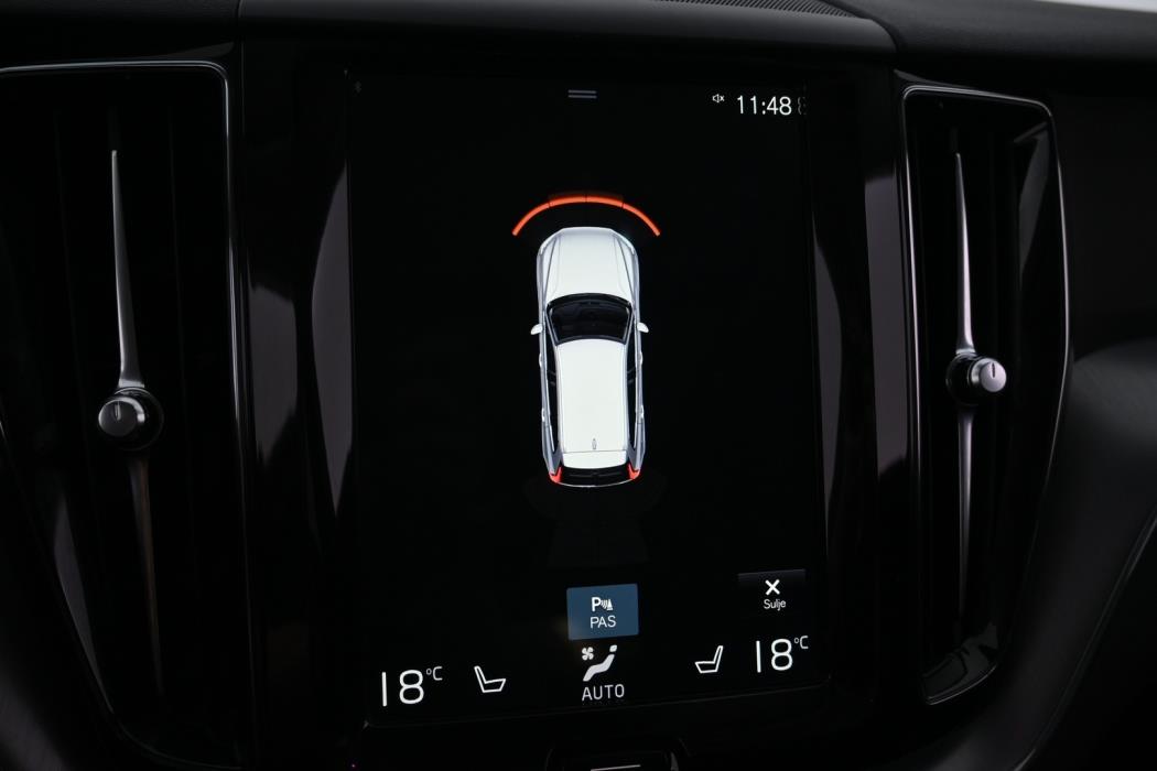 VOLVO XC60 2020