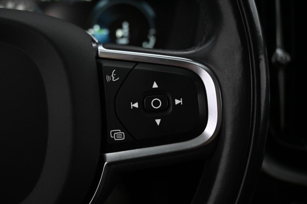 VOLVO XC60 2020