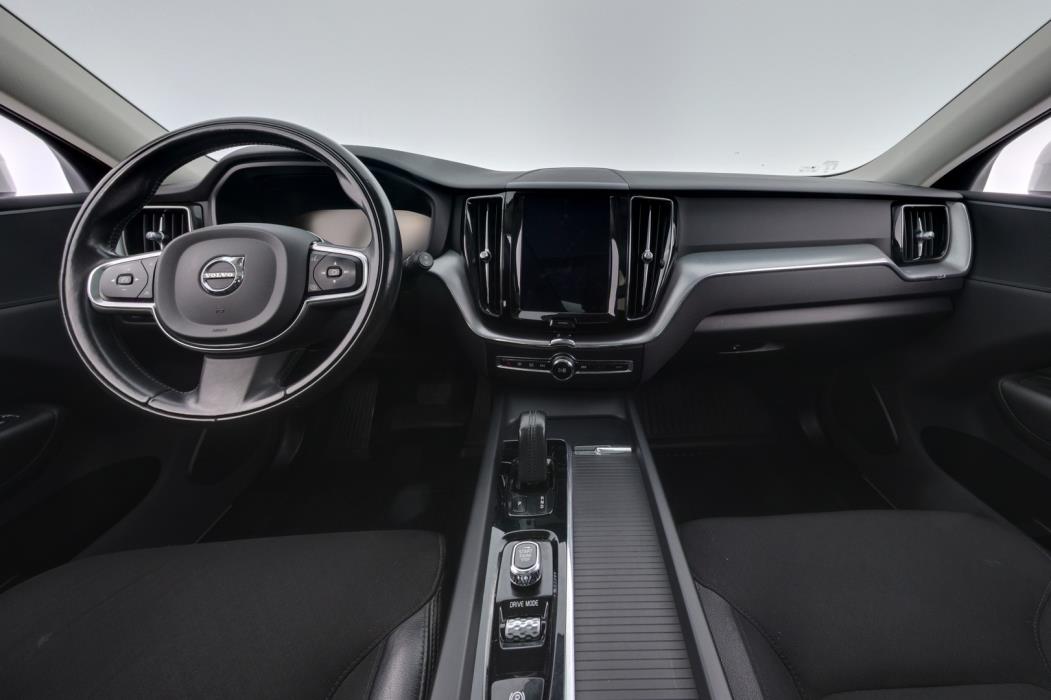 VOLVO XC60 2020