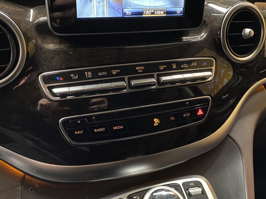 MERCEDES-BENZ V 2016