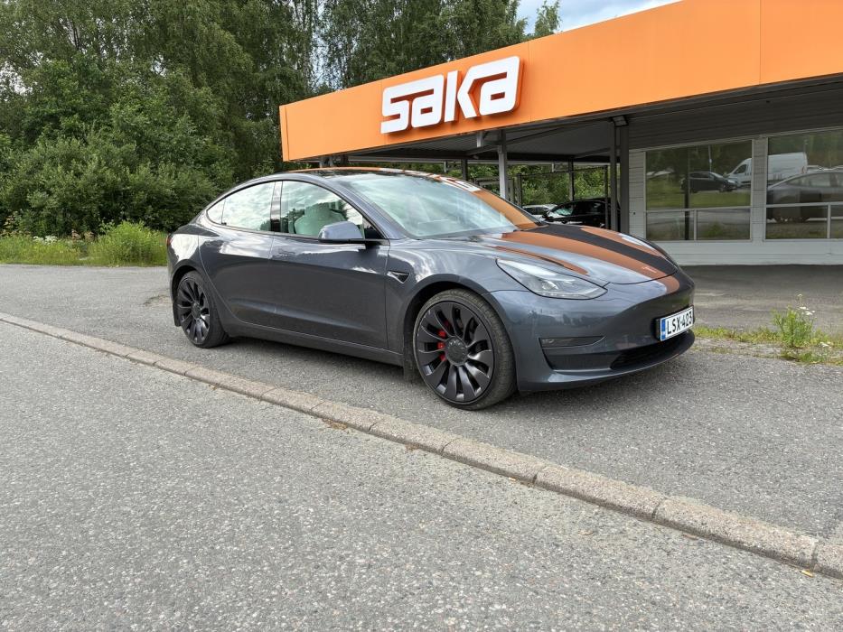 TESLA Model 3 2021