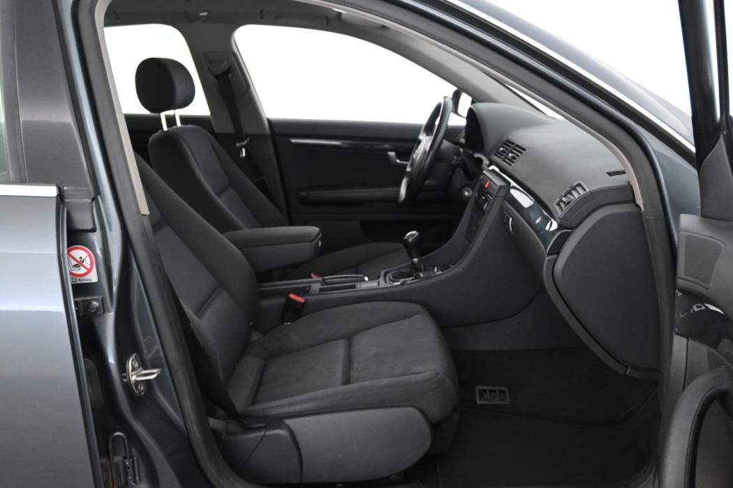 AUDI A4 2003