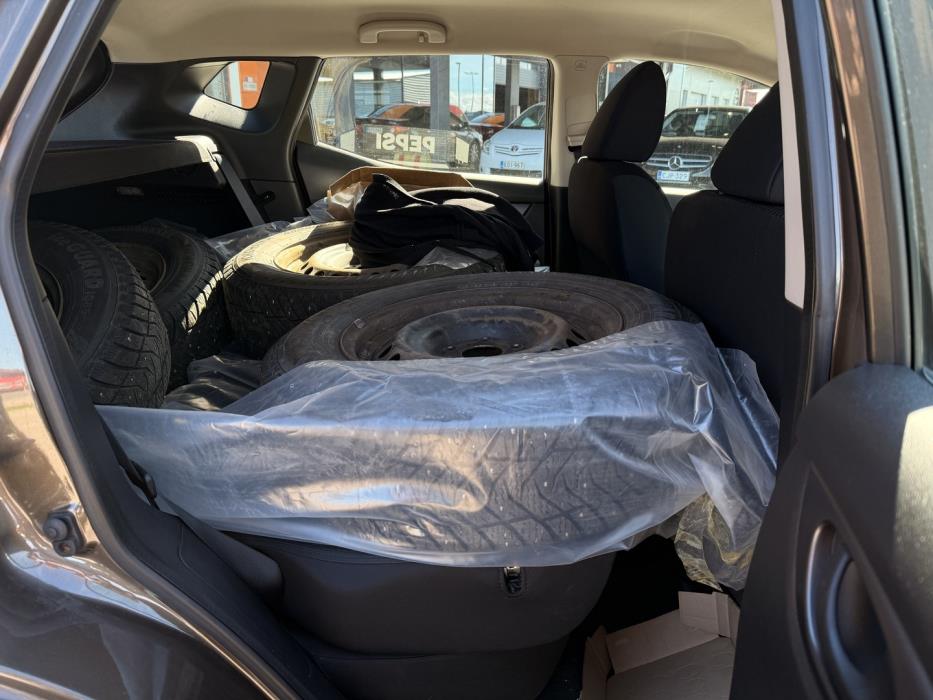 NISSAN Qashqai 2015