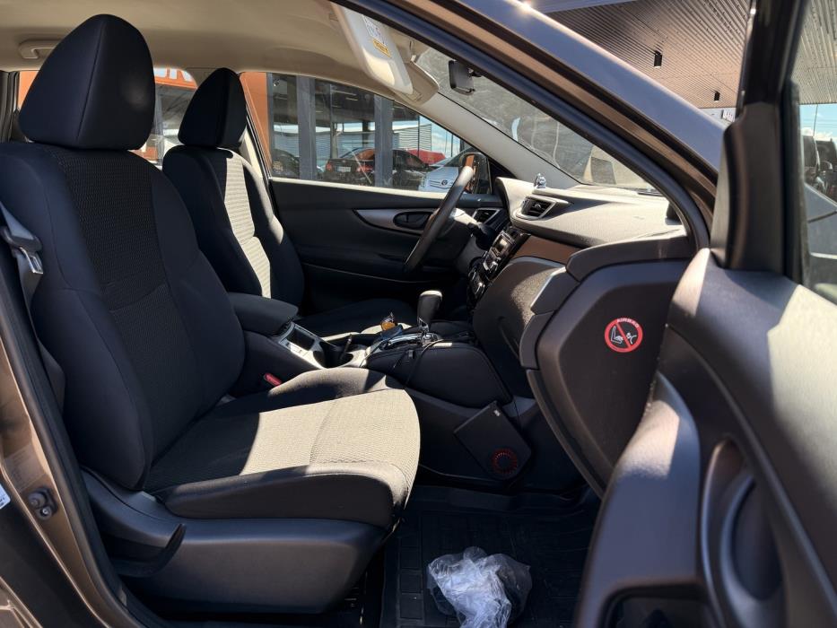 NISSAN Qashqai 2015
