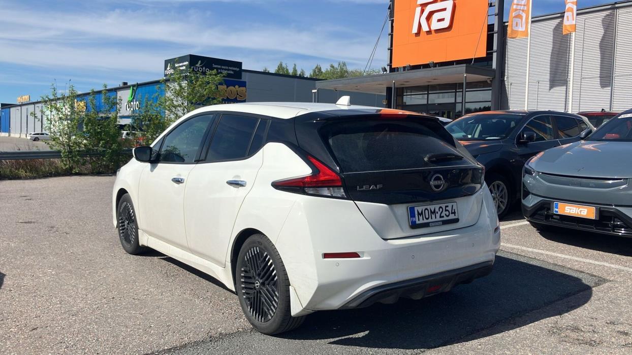 NISSAN Leaf 2023