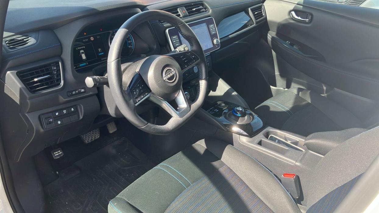 NISSAN Leaf 2023