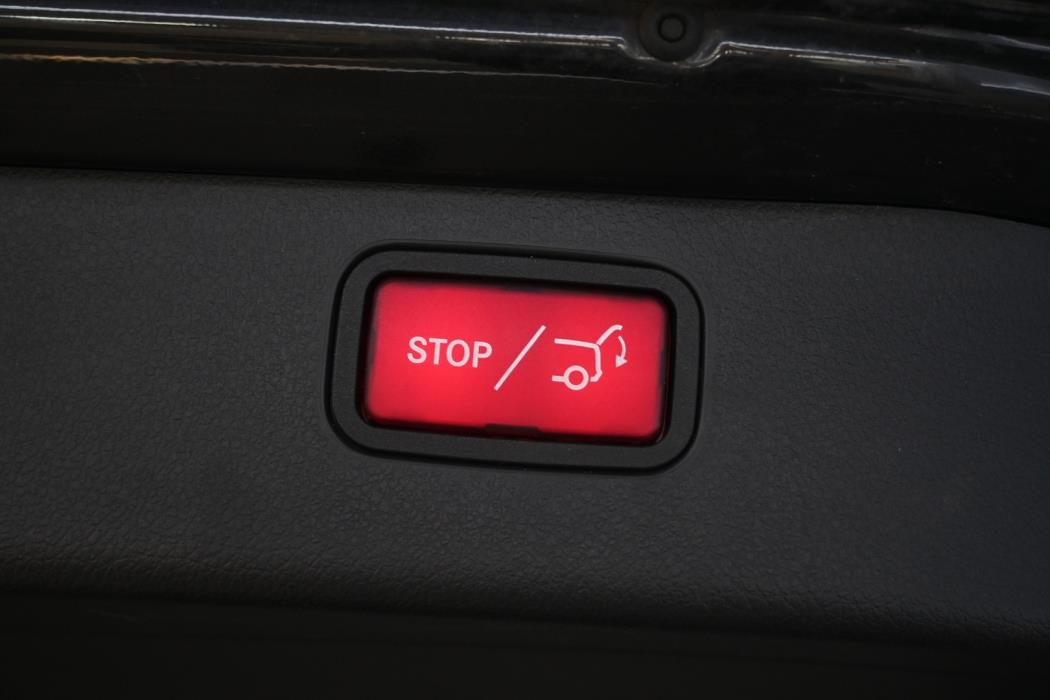 MERCEDES-BENZ C 2023