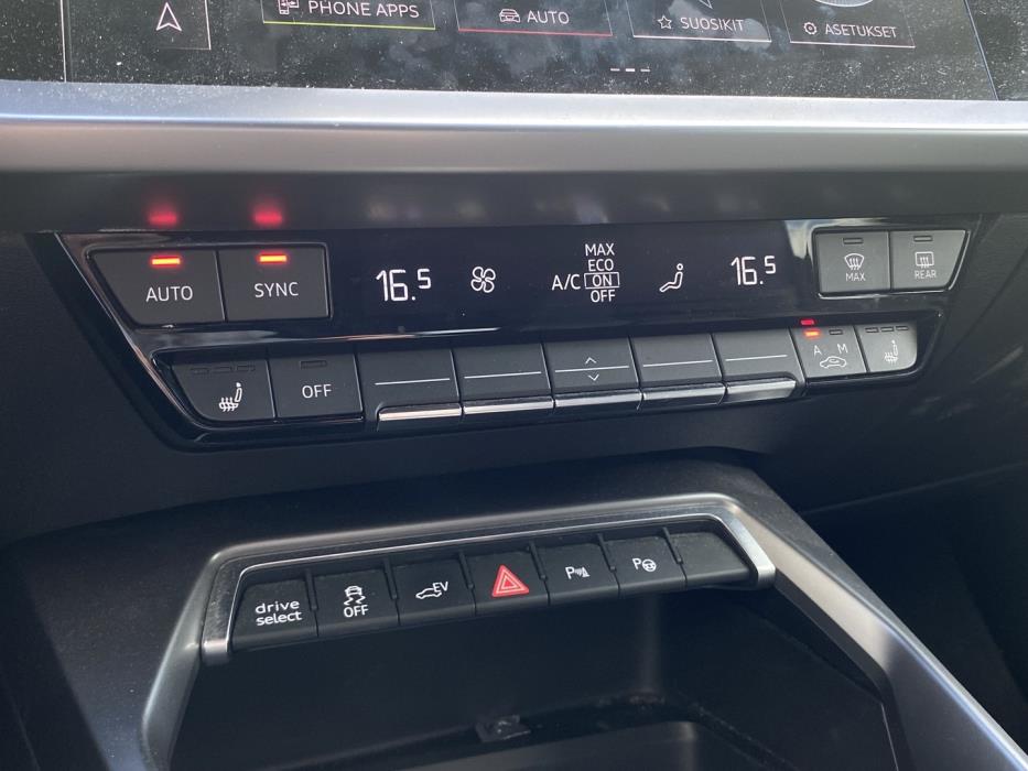 AUDI A3 2023