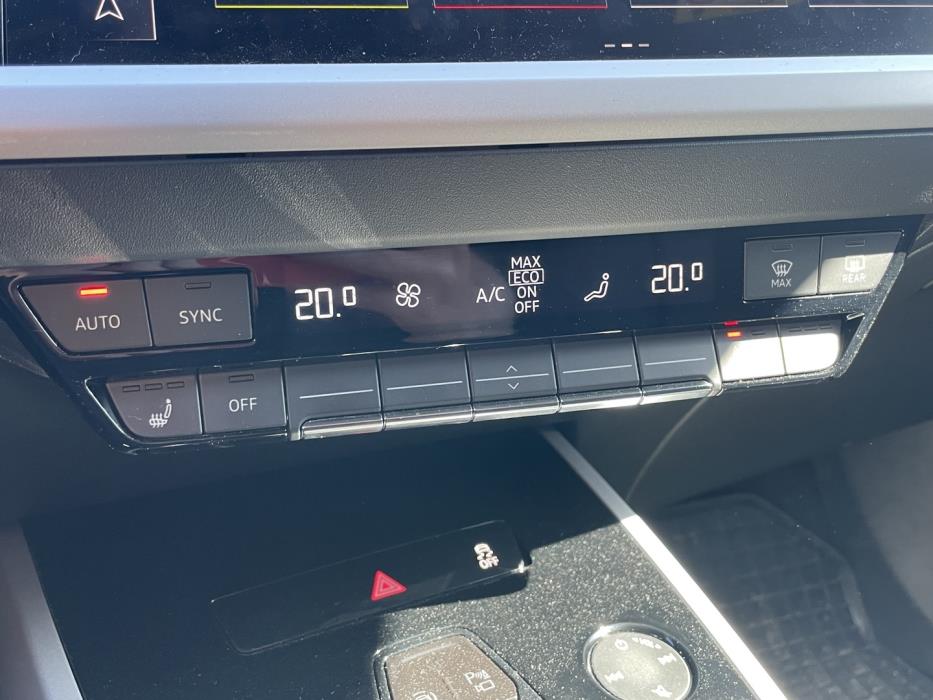 AUDI Q4 e-tron 2023