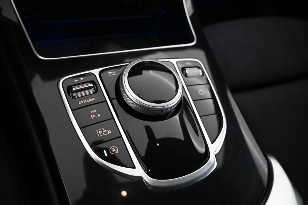 MERCEDES-BENZ C 2019