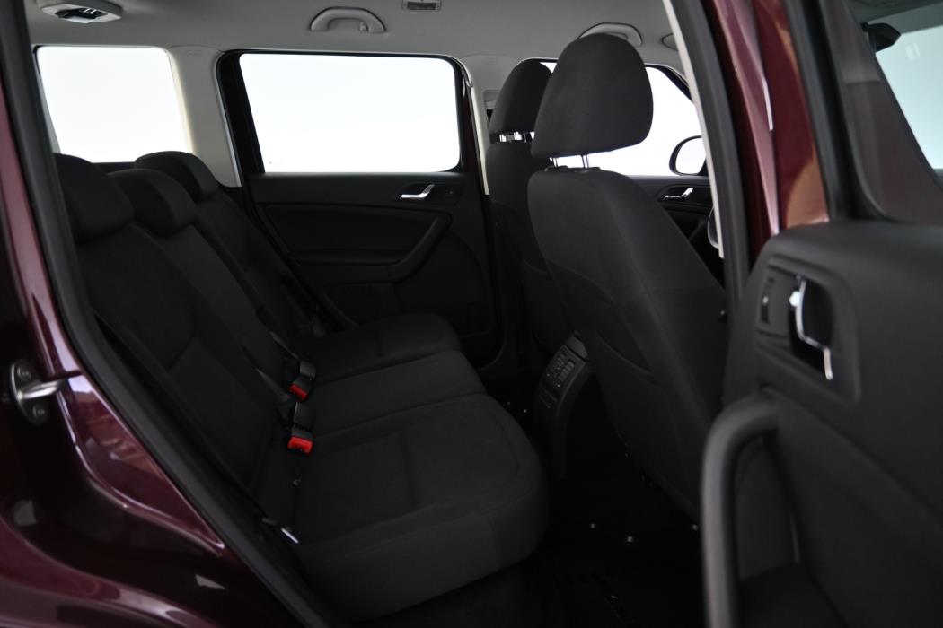 SKODA Yeti 2015