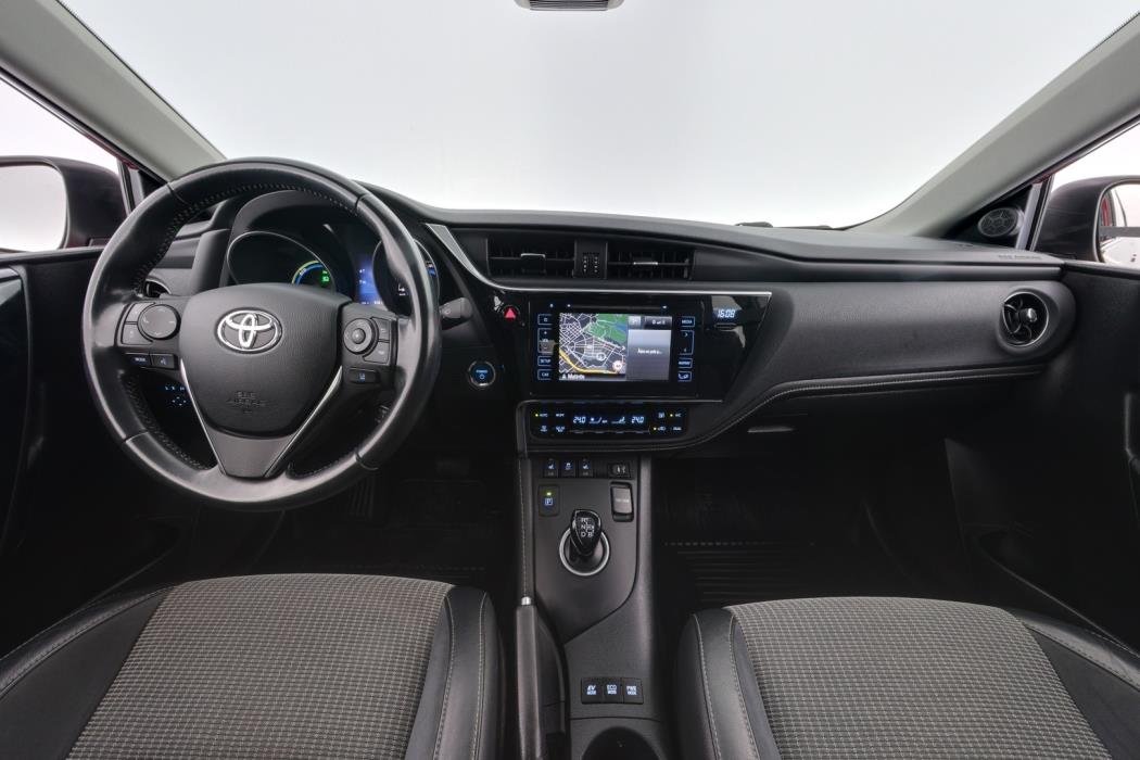 TOYOTA Auris 2018