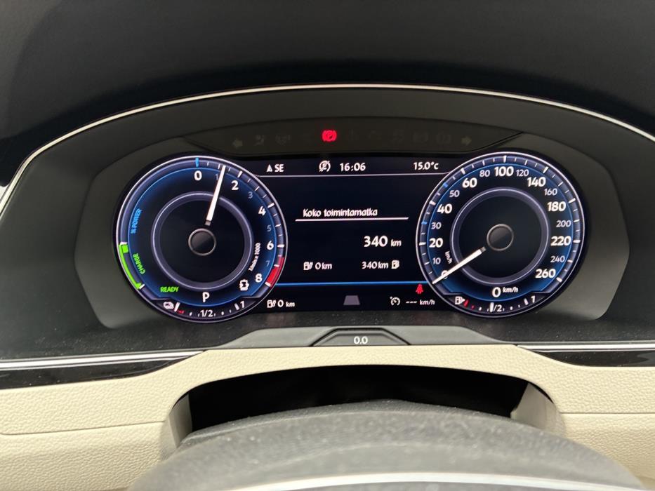 VOLKSWAGEN Passat 2017