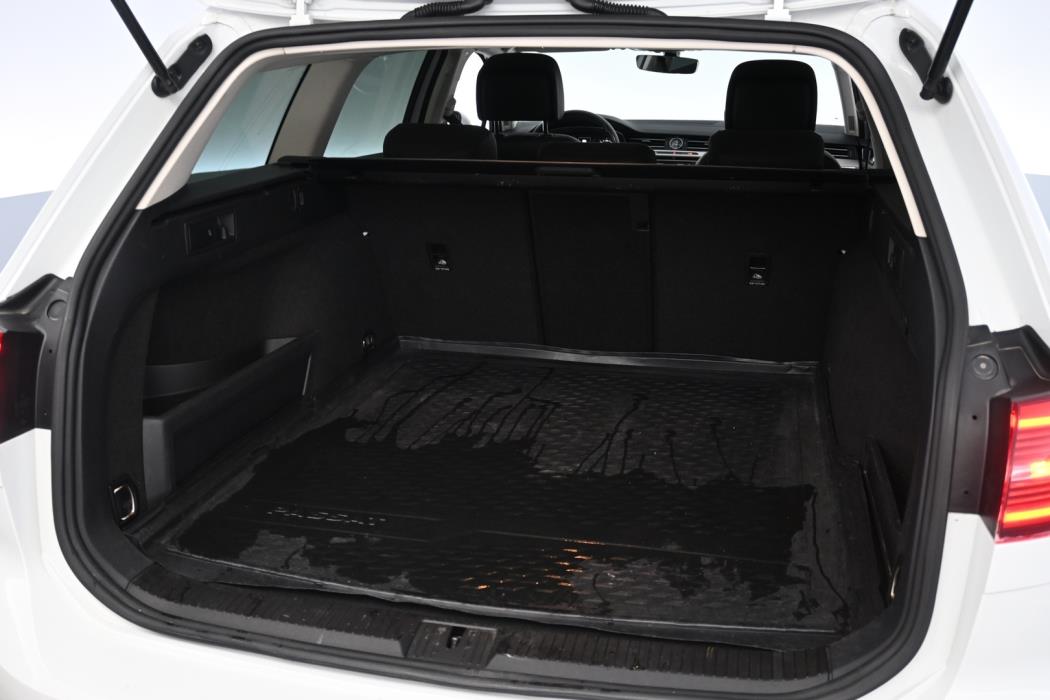 VOLKSWAGEN Passat 2017