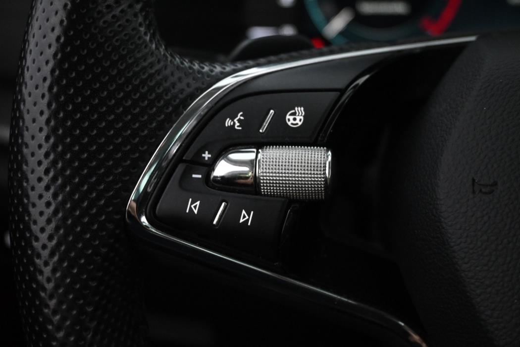 SKODA Octavia 2021